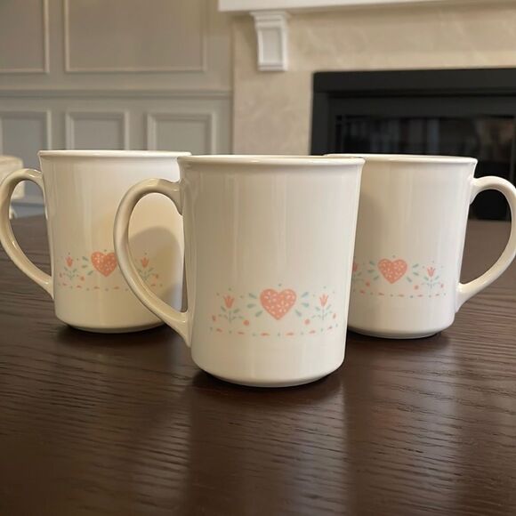 Corning Ware Coffee Cups, Corning Ware Corelle Forever Yours, Peach Hearts 3.75” - Picture 1 of 6